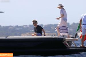 Anne Hathaway фото #1530