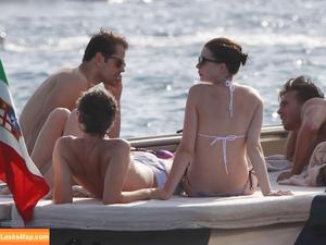 Anne Hathaway фото #1541