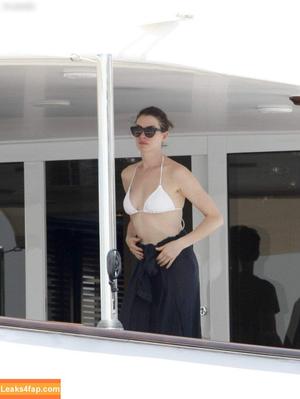 Anne Hathaway фото #1552