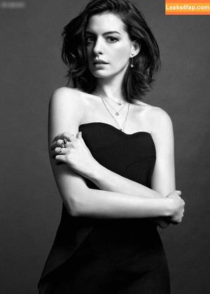 Anne Hathaway фото #1574