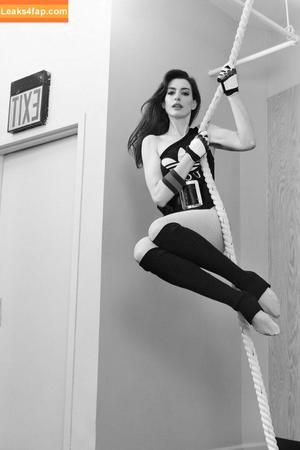 Anne Hathaway фото #1620