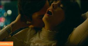 Anne Hathaway фото #1703