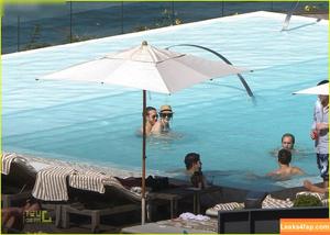 Anne Hathaway фото #1721