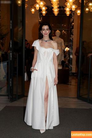 Anne Hathaway фото #1728