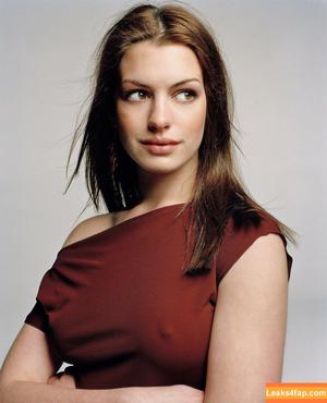 Anne Hathaway photo #1962