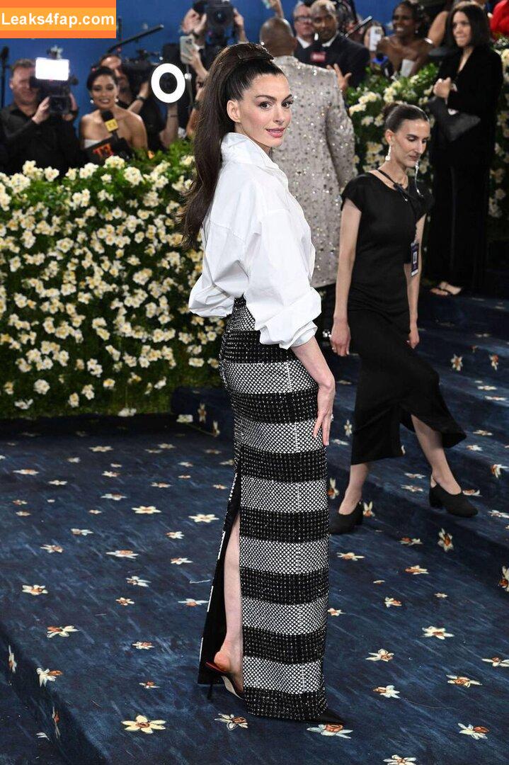 Anne Hathaway / ahathawaynews / annehathaway / heatherannie leaked photo photo #2153