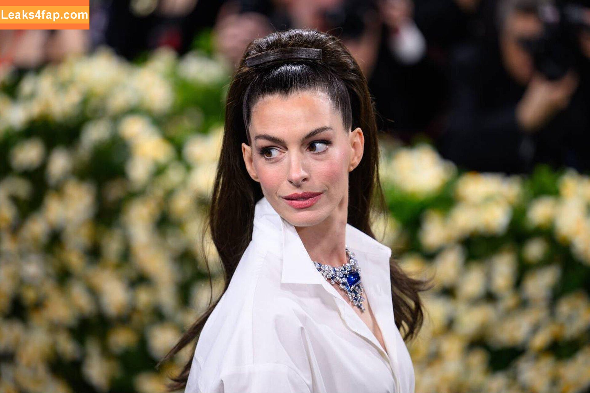Anne Hathaway / ahathawaynews / annehathaway / heatherannie leaked photo photo #2155