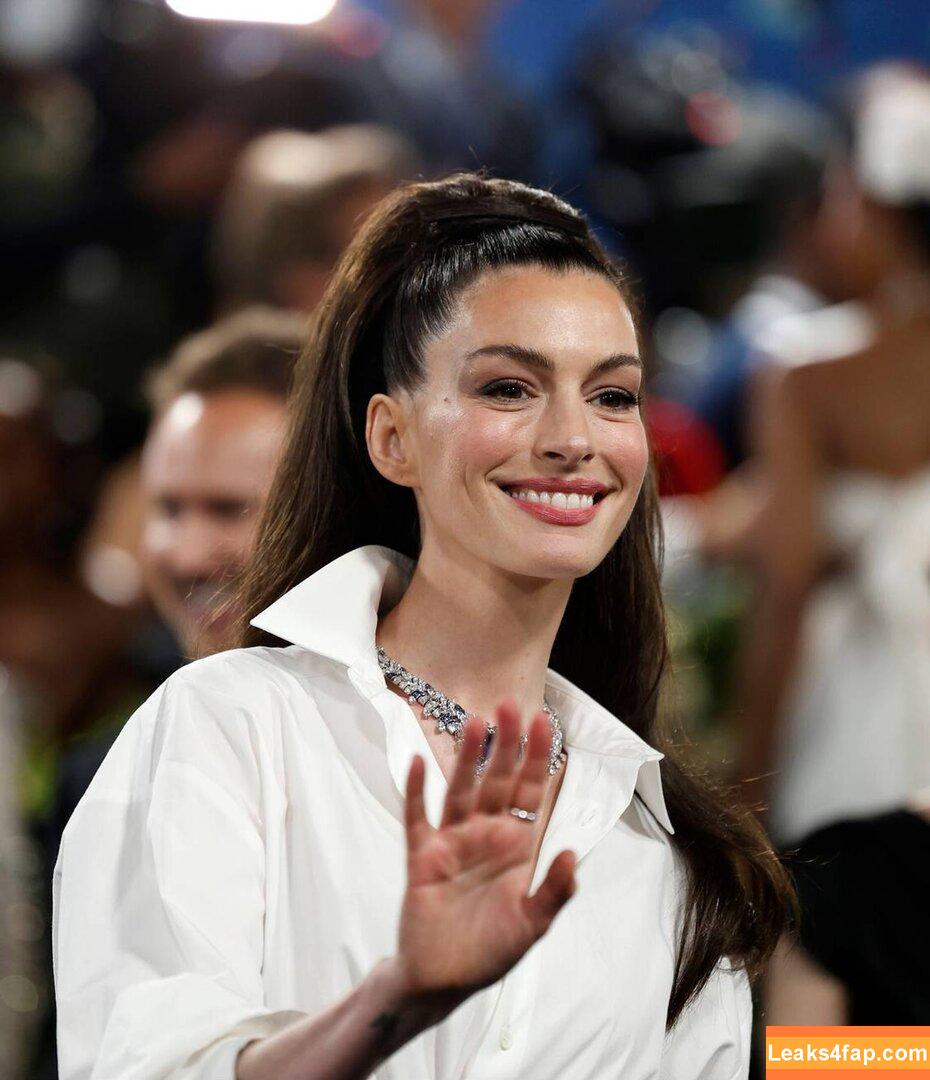 Anne Hathaway / ahathawaynews / annehathaway / heatherannie leaked photo photo #2167