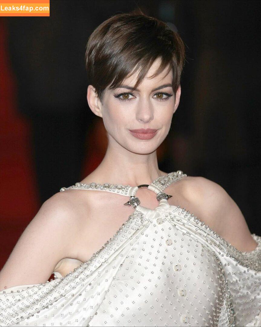 Anne Hathaway / ahathawaynews / annehathaway / heatherannie слитое фото фото #2218