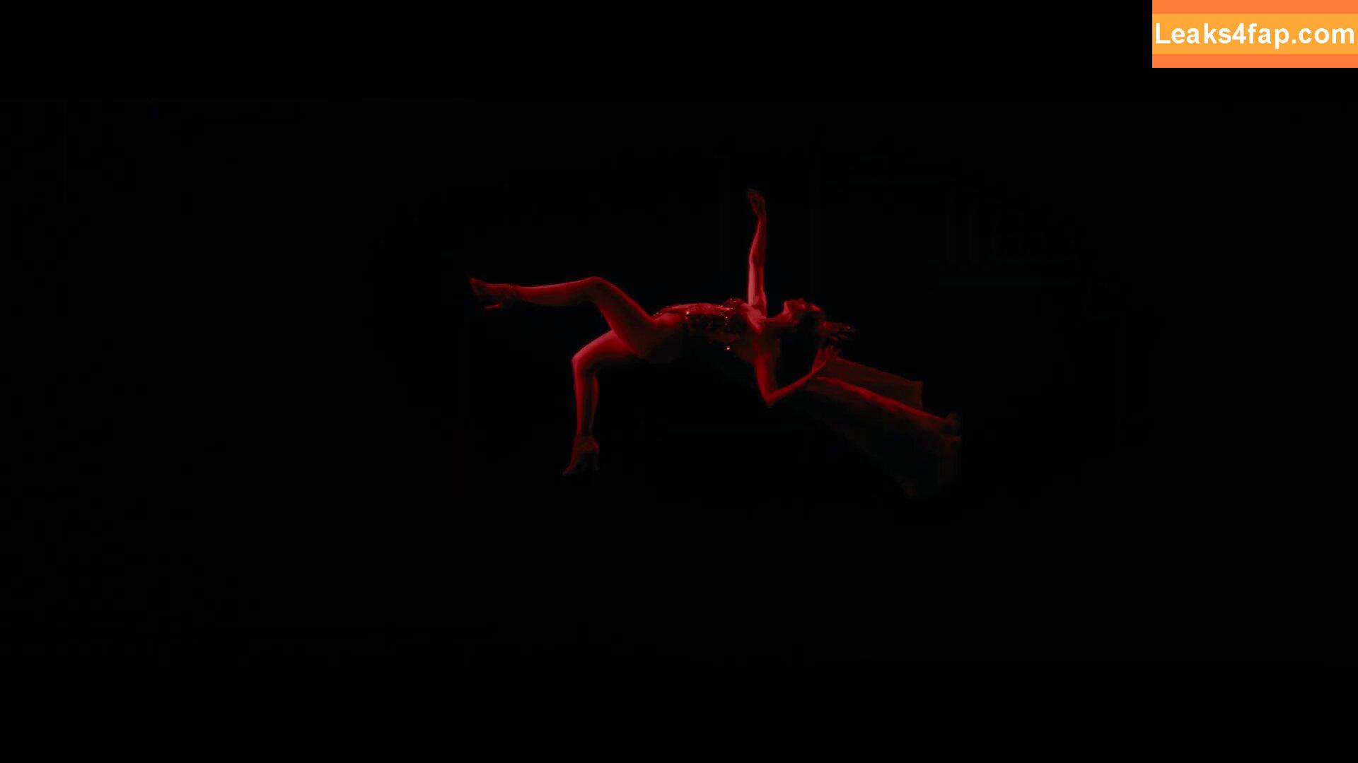 Anne Hathaway / ahathawaynews / annehathaway / heatherannie leaked photo photo #2245