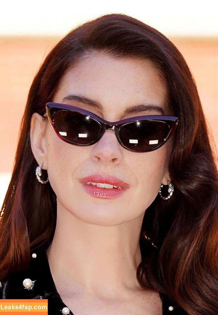 Anne Hathaway / ahathawaynews / annehathaway / heatherannie leaked photo photo #2290