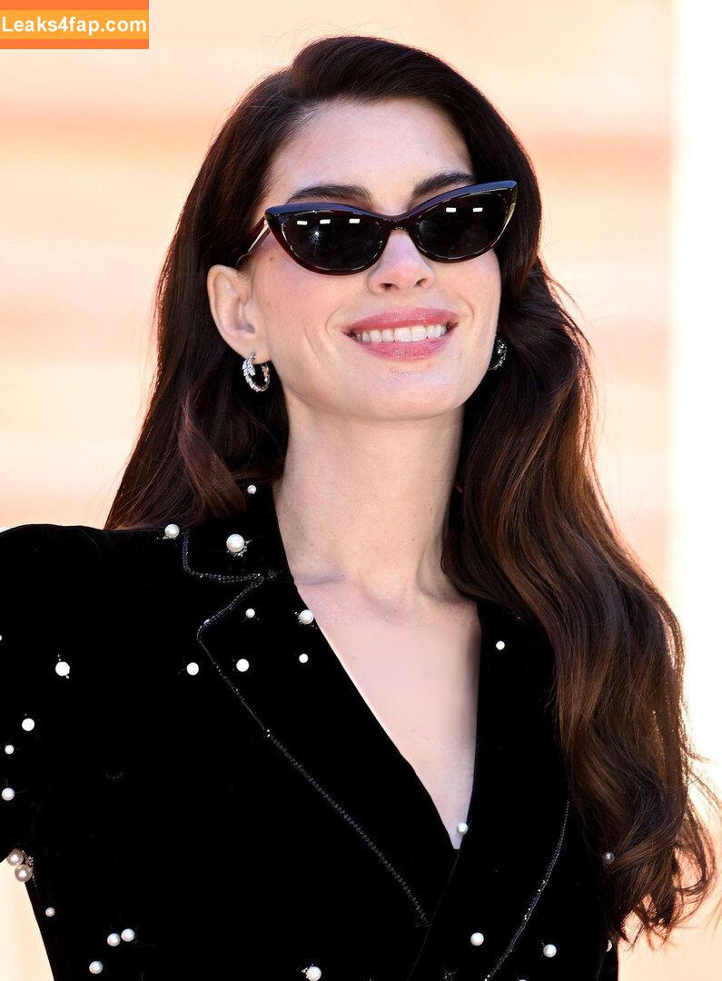 Anne Hathaway / ahathawaynews / annehathaway / heatherannie leaked photo photo #2295