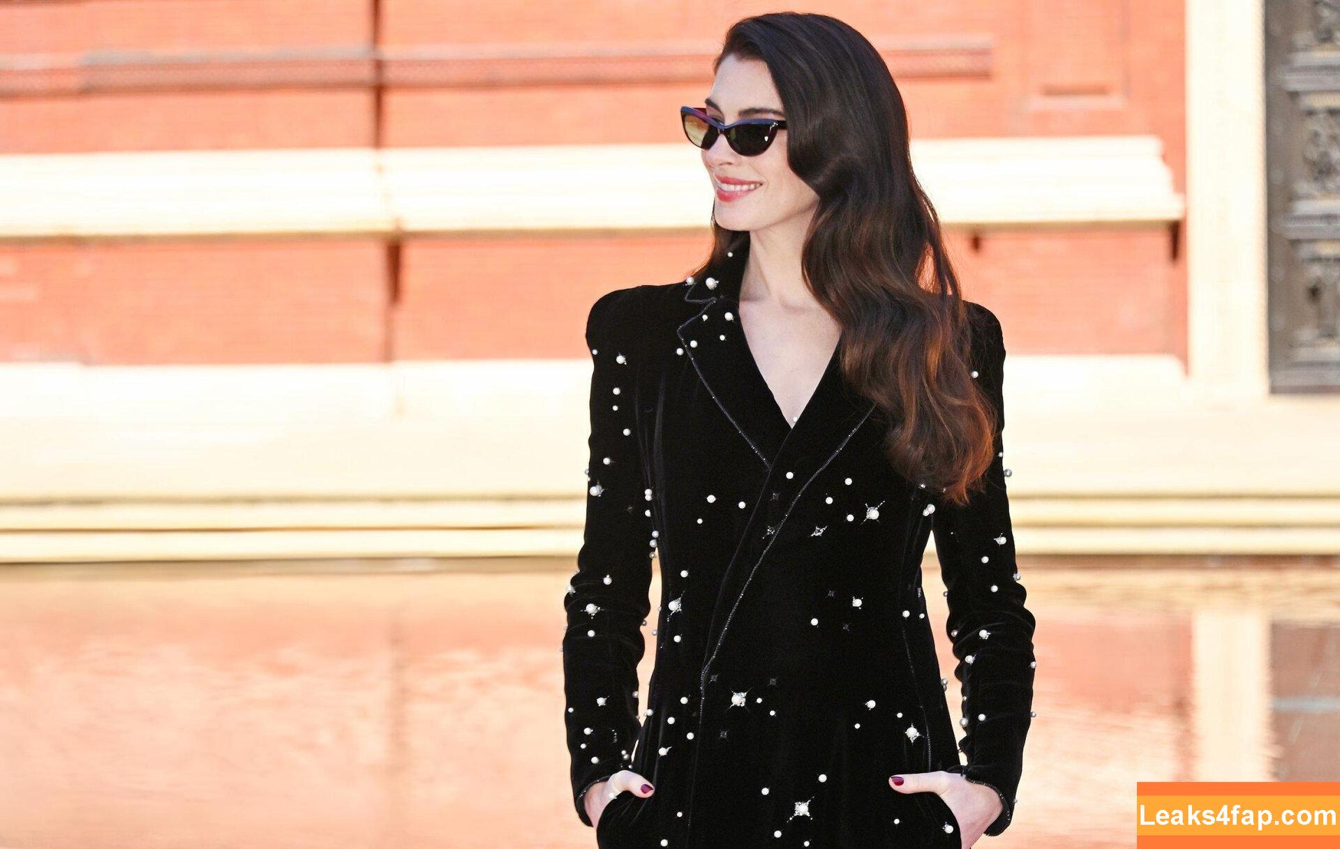 Anne Hathaway / ahathawaynews / annehathaway / heatherannie leaked photo photo #2303