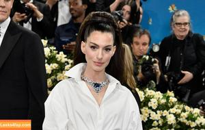 Anne Hathaway photo #2152