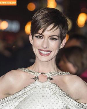 Anne Hathaway фото #2216