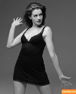 Anne Hathaway фото #2221
