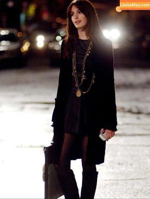 Anne Hathaway фото #2236