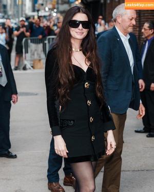 Anne Hathaway фото #2279