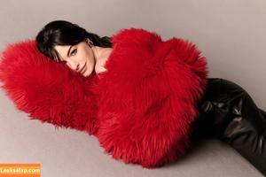 Anne Hathaway photo #2289