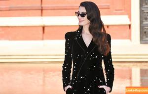 Anne Hathaway photo #2303