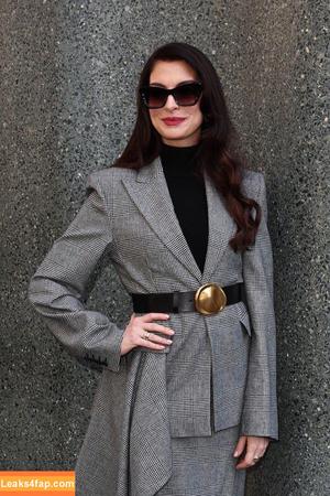 Anne Hathaway photo #2319