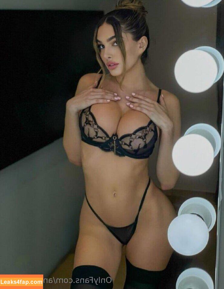 anne_queen /  leaked photo photo #0113