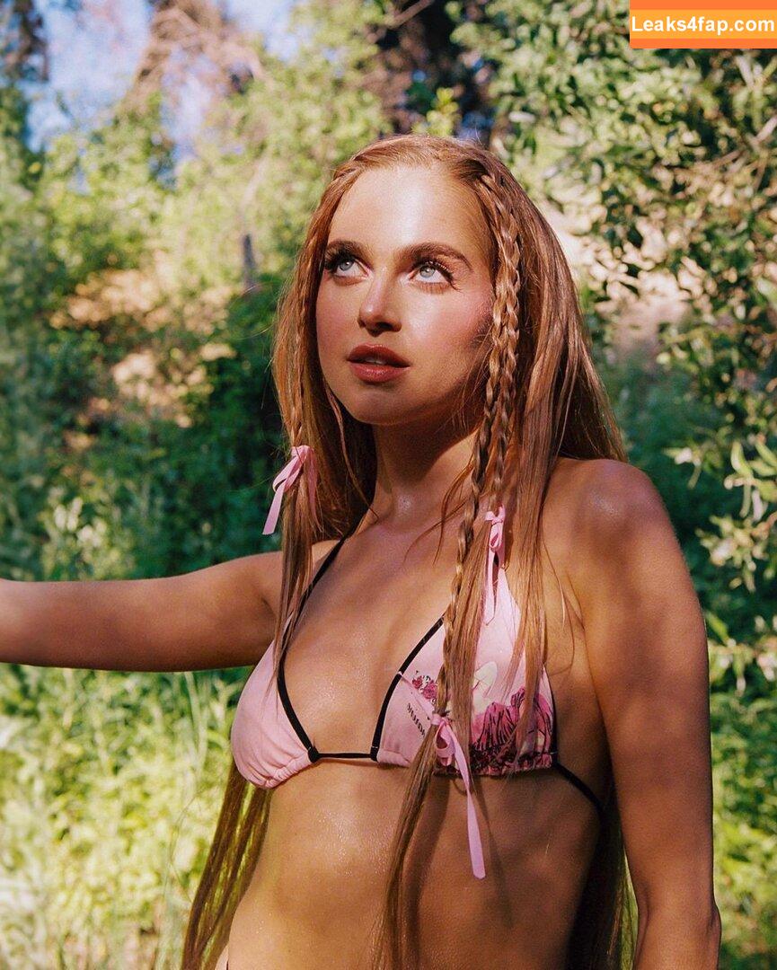 Anne Winters / anna_winters / annewinters leaked photo photo #0177