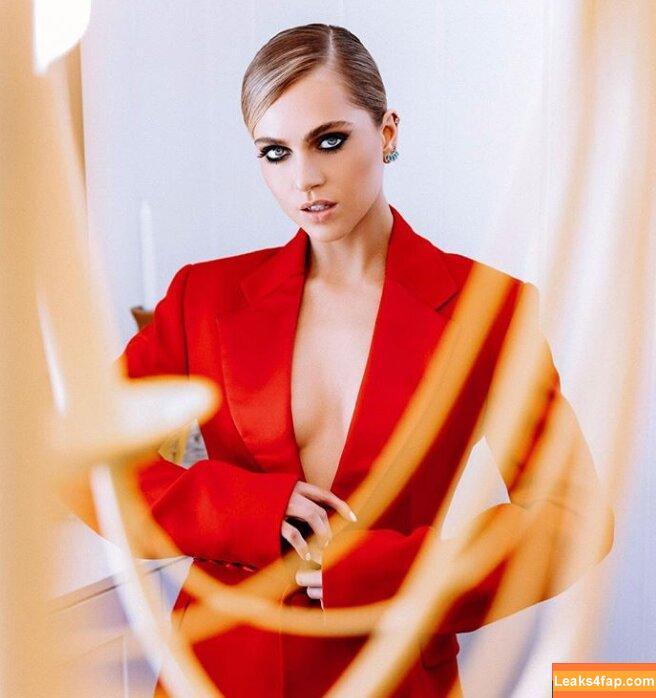 Anne Winters / anna_winters / annewinters leaked photo photo #0190