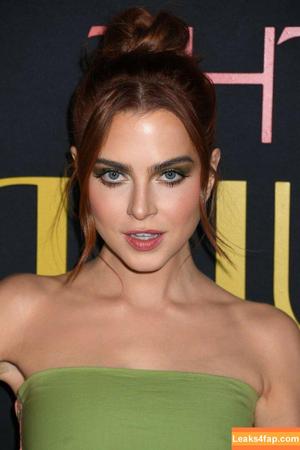 Anne Winters photo #0002