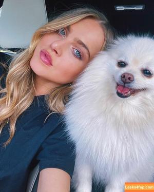 Anne Winters photo #0071