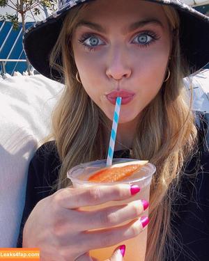 Anne Winters photo #0072