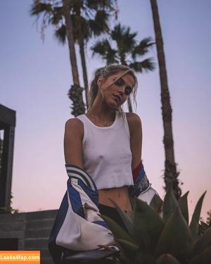 Anne Winters photo #0080