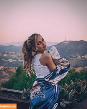 Anne Winters photo #0086