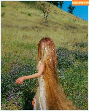 Anne Winters photo #0164