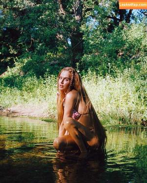 Anne Winters photo #0174