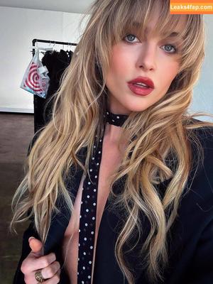Anne Winters photo #0524