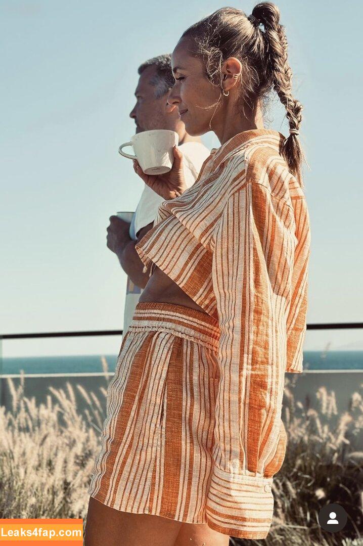 Annemarie Carpendale / Warnkross / annie_carpendale слитое фото фото #0267