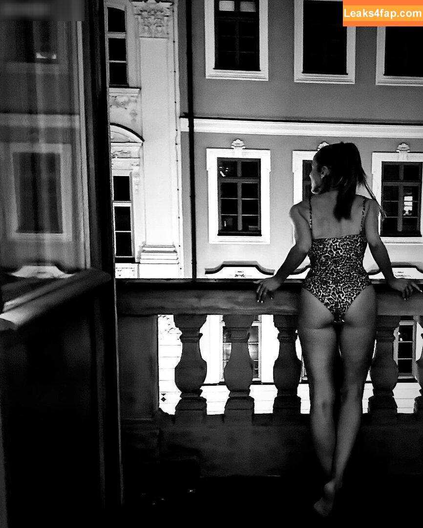 Annemarie Carpendale / Warnkross / annie_carpendale leaked photo photo #0606