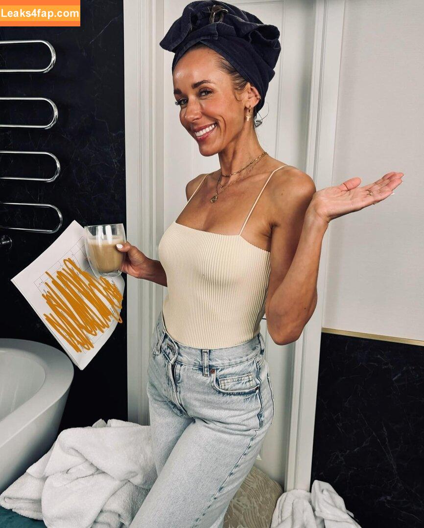 Annemarie Carpendale / Warnkross / annie_carpendale leaked photo photo #0675