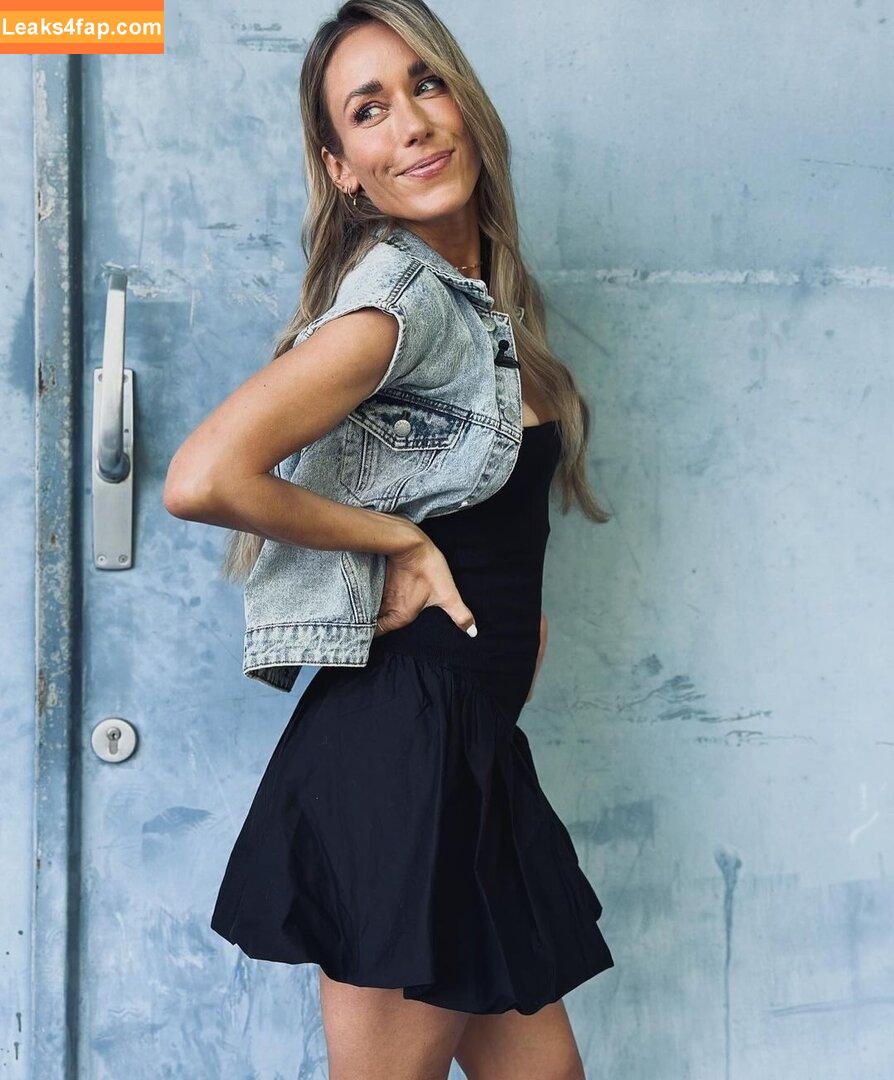 Annemarie Carpendale / Warnkross / annie_carpendale leaked photo photo #0744