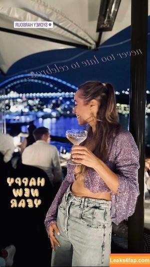 Annemarie Carpendale фото #0394