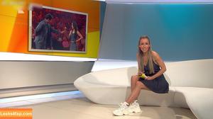 Annemarie Carpendale photo #0581