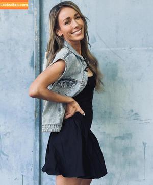 Annemarie Carpendale photo #0747