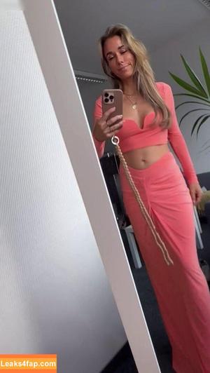 Annemarie Carpendale photo #0805