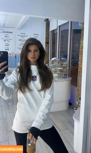 AnneMarie Morin фото #0378