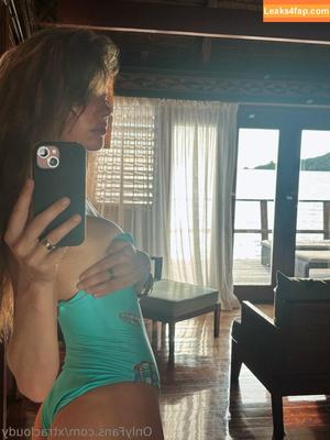 AnneMarie Morin фото #0385