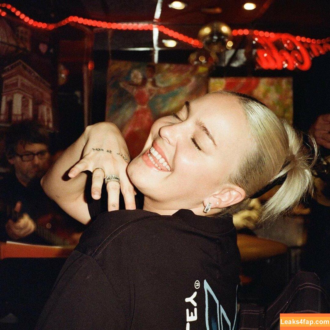 Annemarie / annemarie98 leaked photo photo #0019