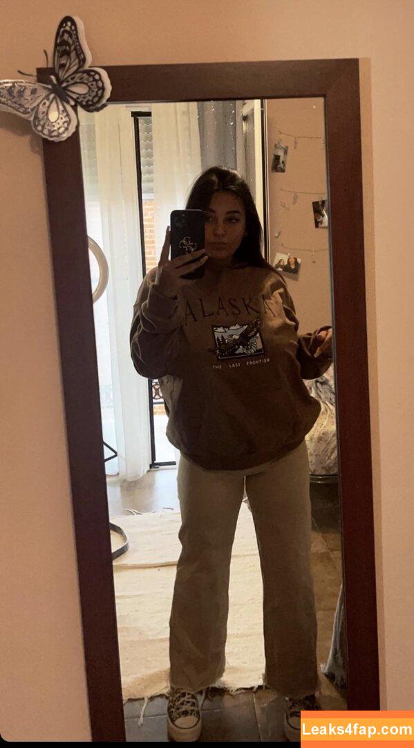 Anneris18 / __anneris__ leaked photo photo #0049