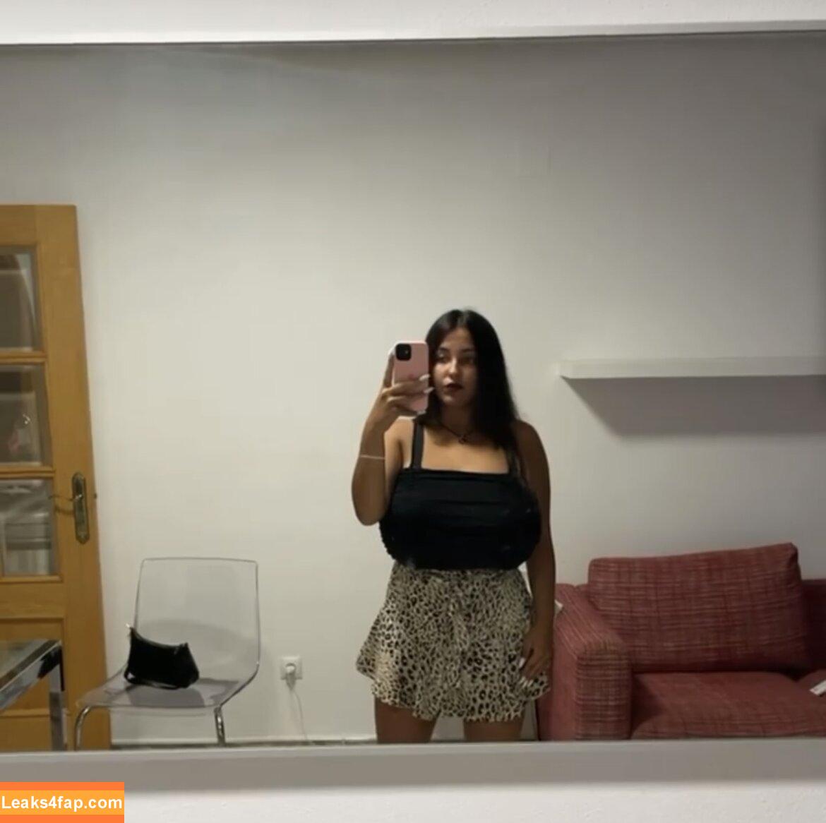 Anneris18 / __anneris__ leaked photo photo #0148