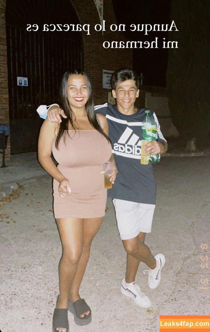 Anneris18 / __anneris__ leaked photo photo #0179